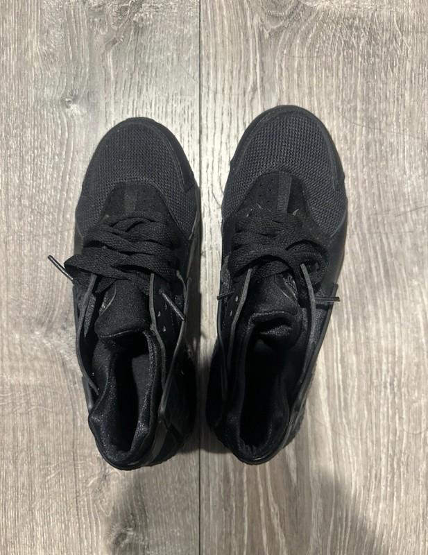Size 5.5 (GS) - Nike Huarache Run Low Black Anthracite