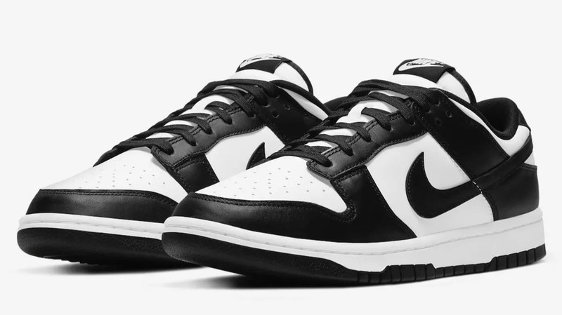 Size 5 - Nike Dunk Low Black White W