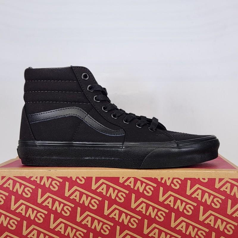 Size 6.5 Men / 8 Wom WIDE - VANS Sk8-Hi WIDE - Canvas - Black / Black