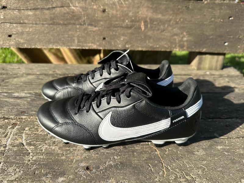 Size 6.5 - Nike Premier 3 FG Black
