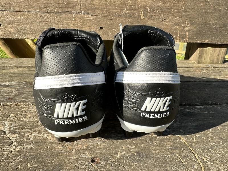 Size 6.5 - Nike Premier 3 FG Black