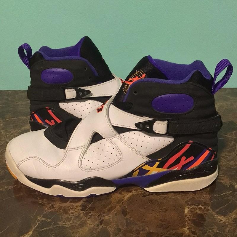 Size 6.5Y - 305368-142 Nike Air Jordan VIII 8 Retro "Three Peat" White/Purple