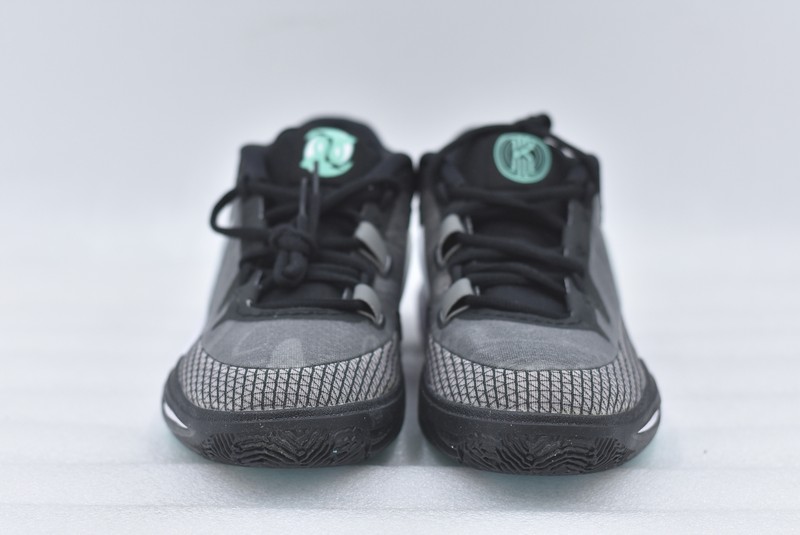 Size 6 (GS) - Nike Kyrie 8 Low Orca