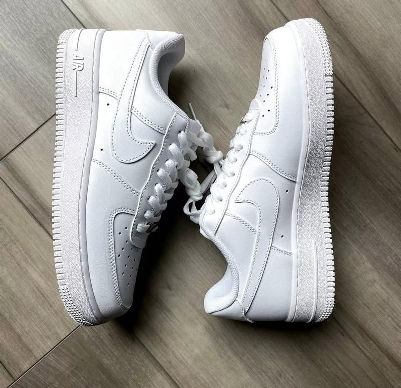 Size 6 - Nike Air Force 1 White