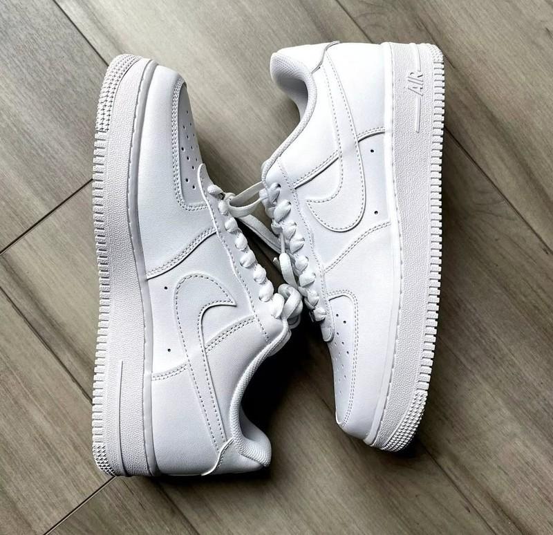 Size 6 - Nike Air Force 1 White