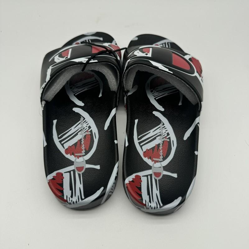 SIZE 7 GRADE SCHOOL - Champion IPO Comic Slides Black White Red CP102282Y