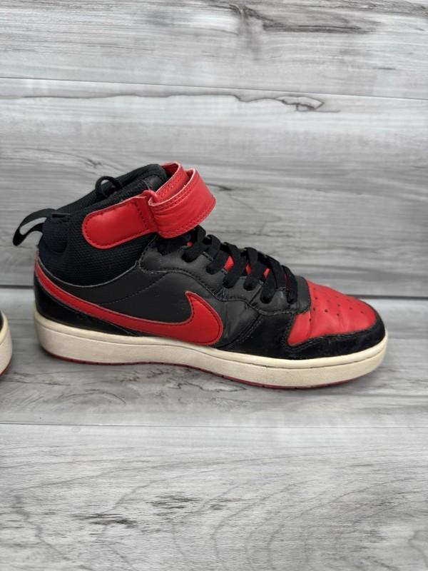 Size 7 (GS) - Nike Court Borough 2 Mid Bred
