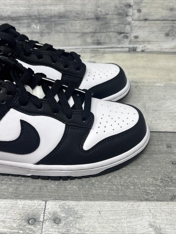 Size 7 (GS) - Nike Dunk Low Black White