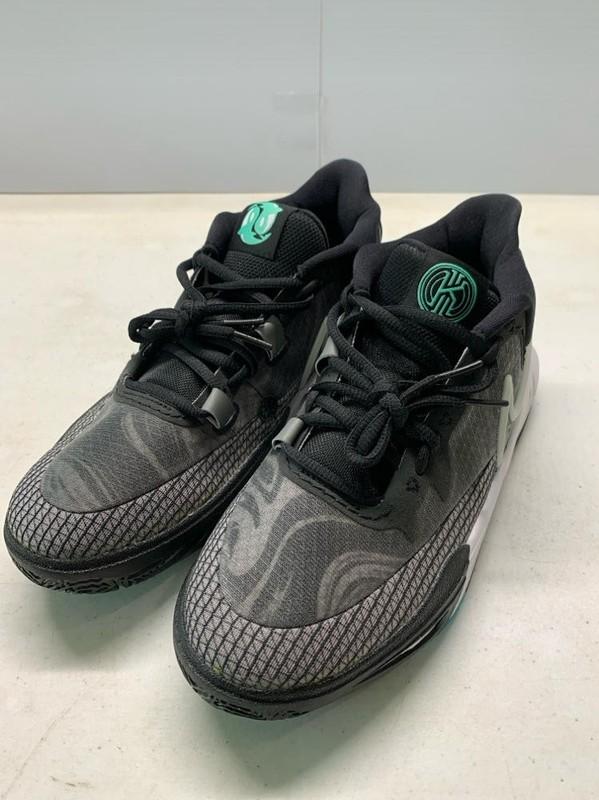 Size 7 (GS) - Nike Kyrie 8 Low Orca