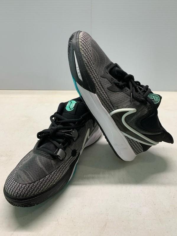 Size 7 (GS) - Nike Kyrie 8 Low Orca