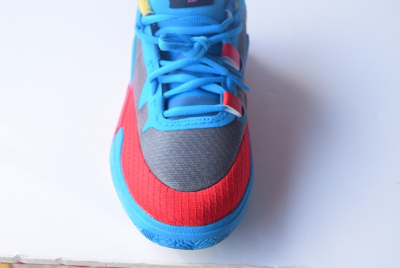 Size 7 (GS) - Nike Kyrie 8 SE GO Low Black Blue Tour Yellow