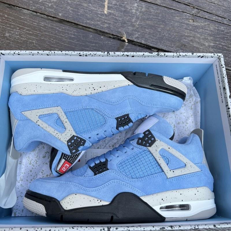 Size 8 - Jordan 4 Retro Mid University Blue