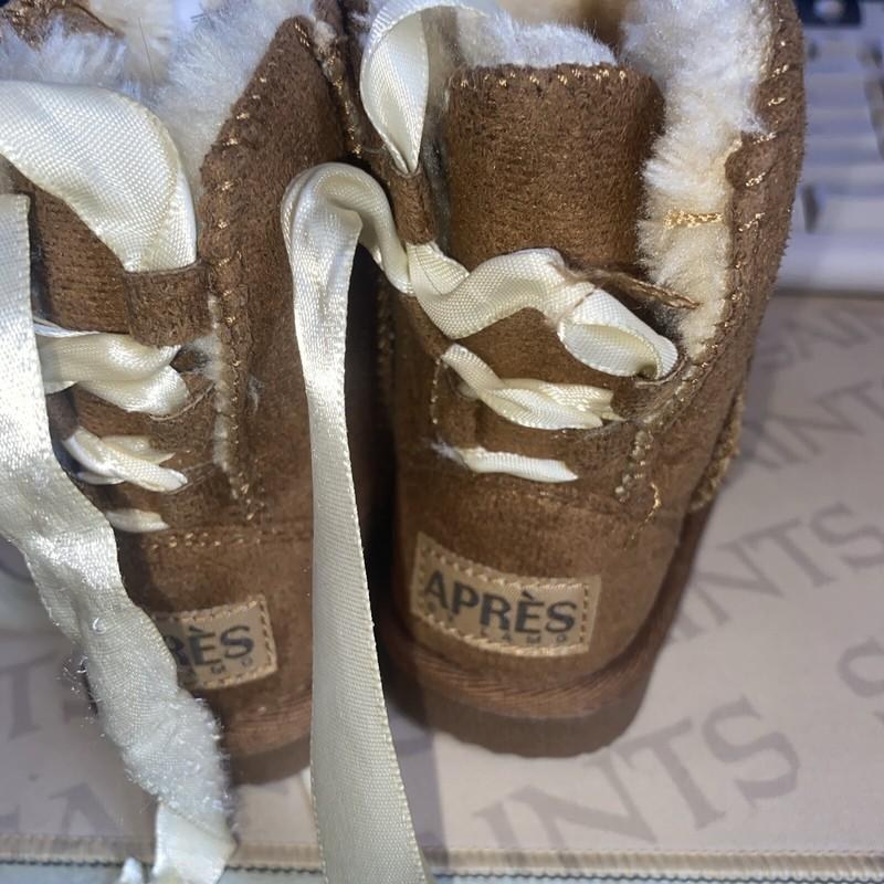 Size 8 M Children’s Boots