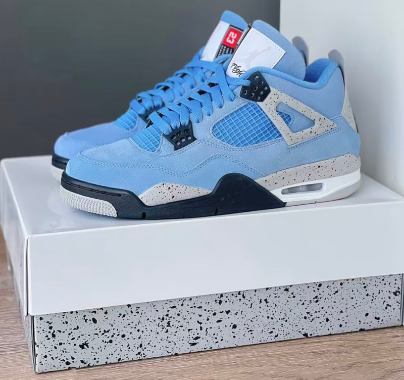Size 9.5 - Jordan 4 Retro Mid University Blue