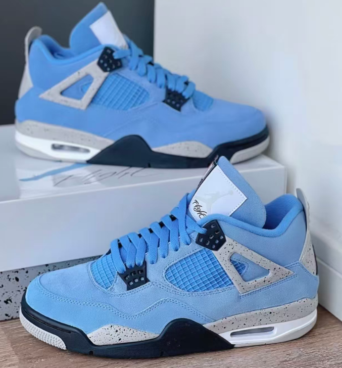 Size 9.5 - Jordan 4 Retro Mid University Blue