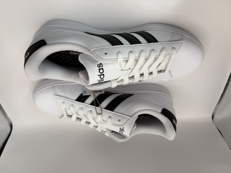 Size 9 - Adidas Grand Court 2.0 White Black W