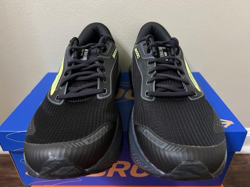 Size 9 - Brooks Adrenaline GTS 24 Weatherized Black New Yellow