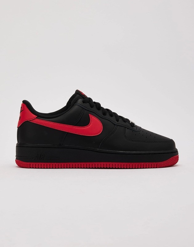 Size 9 - Nike Air Force 1 '07 Bred