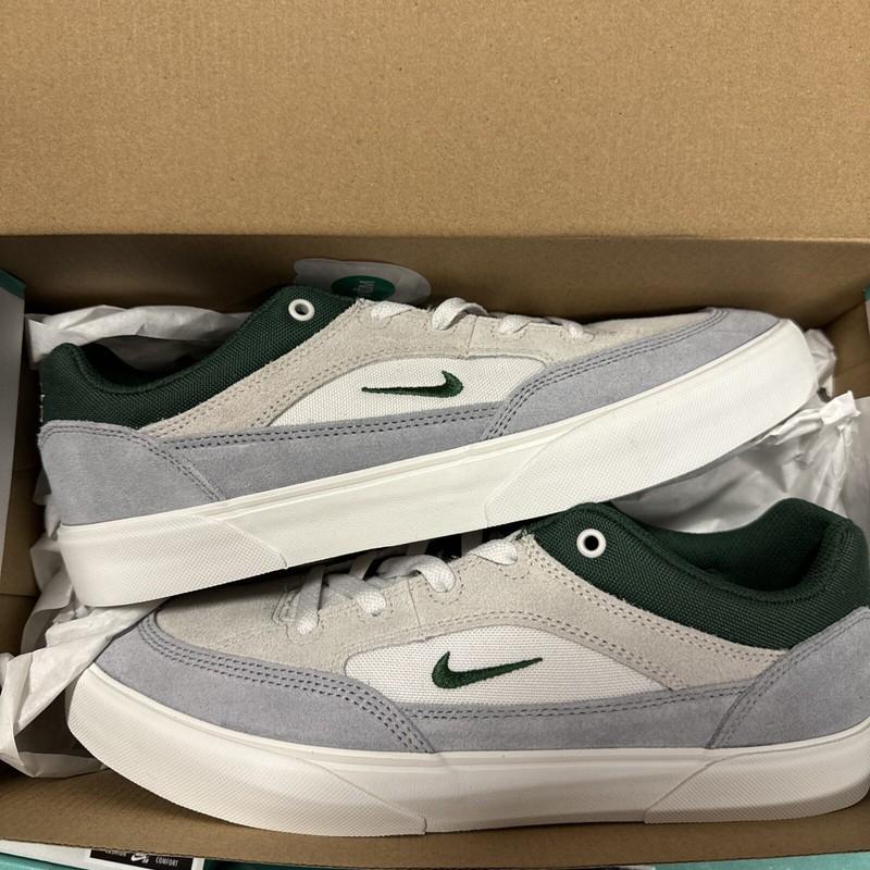 Size 9 - Nike Malor SB Platinum Tint Fir
