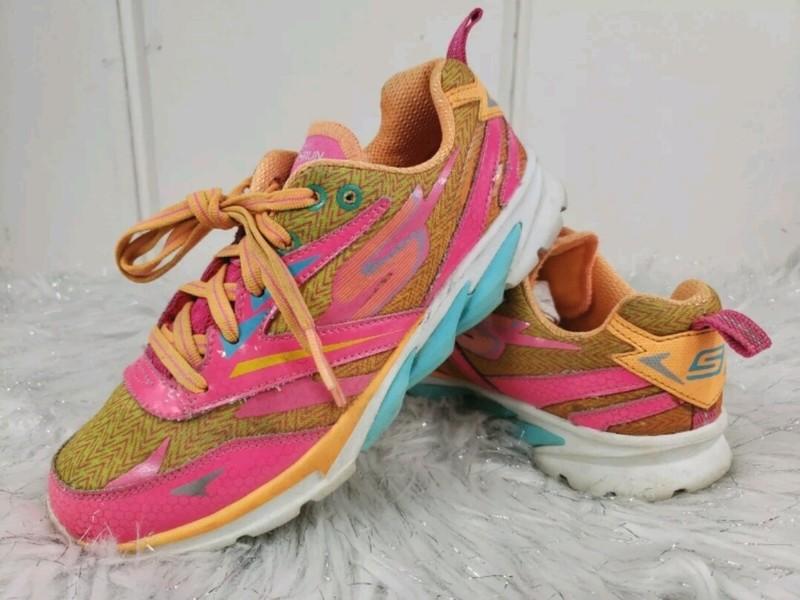SKECHERS 80653L Go Run 4 Running Sneaker Big Girl's Shoes Size 2