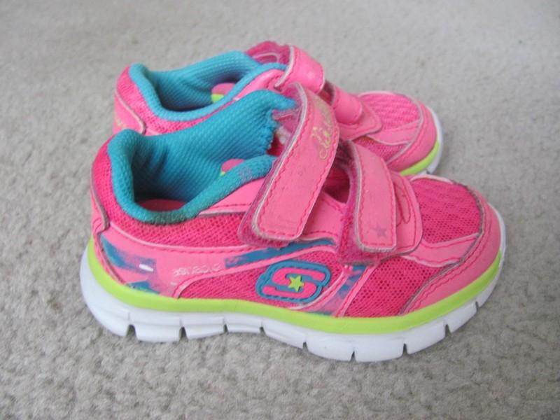 Skechers Baby/Toddler Girl's Pink Colored Athletic Shoes Child Size 5