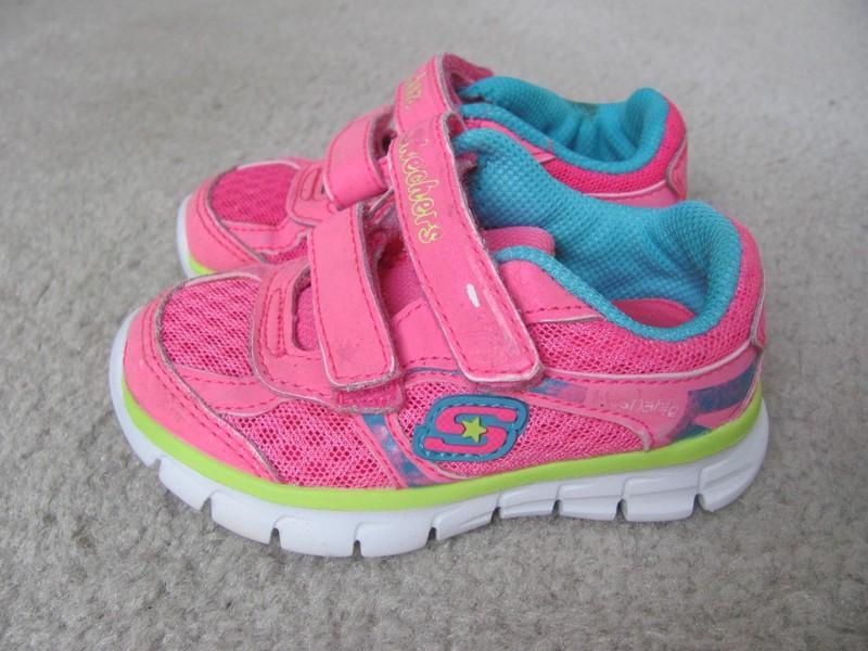 Skechers Baby/Toddler Girl's Pink Colored Athletic Shoes Child Size 5