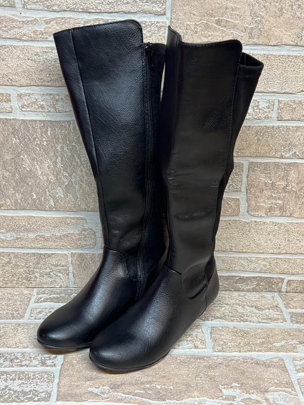 SO BOOTS Albacore Knee High Black Adjustable Side Zipper Size 6 NEW