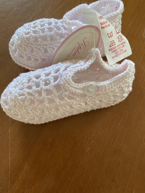 Sophie Dess Creations Paris NWT Cotton Crochet Crib Shoes Pink