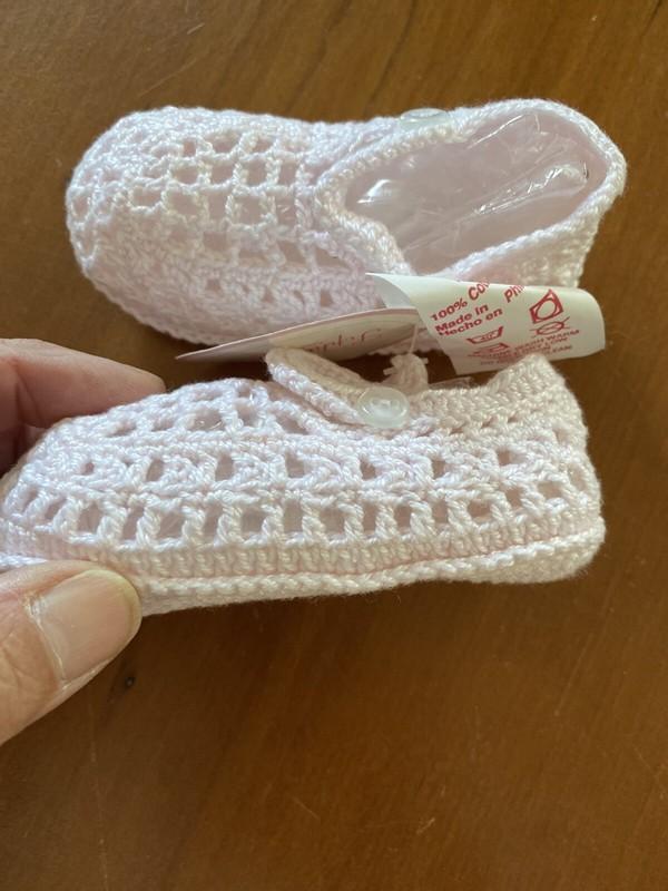 Sophie Dess Creations Paris NWT Cotton Crochet Crib Shoes Pink