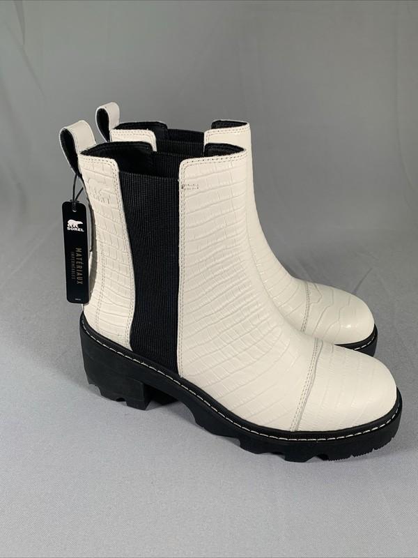 Sorel Joan Now Chelsea Boots Women's Size 10.5 Waterproof Sea Salt / Black