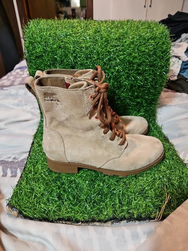 SOREL Kids Emelie Lace Up Tan Boots USA Size 4