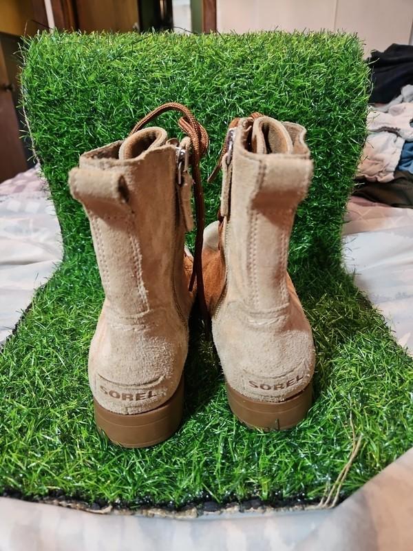 SOREL Kids Emelie Lace Up Tan Boots USA Size 4