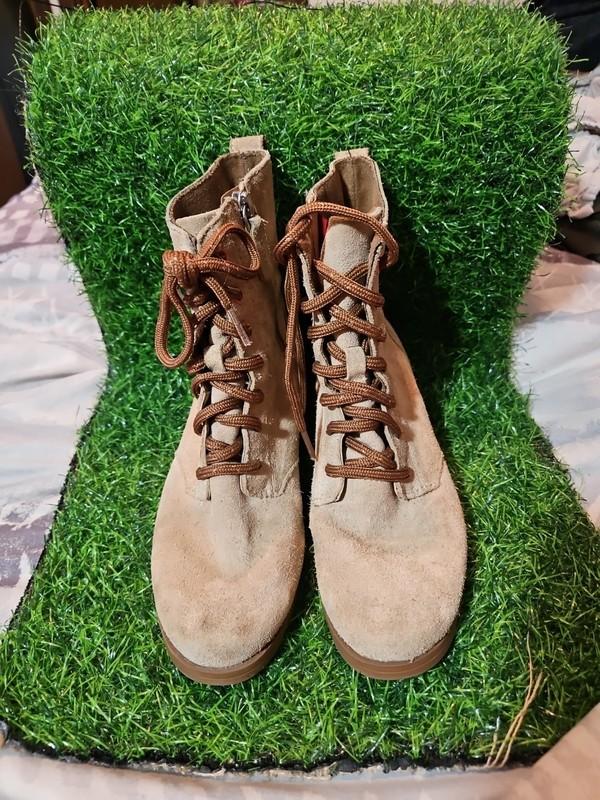 SOREL Kids Emelie Lace Up Tan Boots USA Size 4