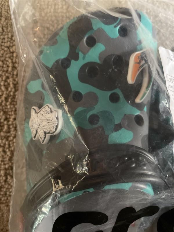 Star Wars Mandalorian Grogu Green Camo Disney Parks Kids Crocs Mens 5 Womens 7