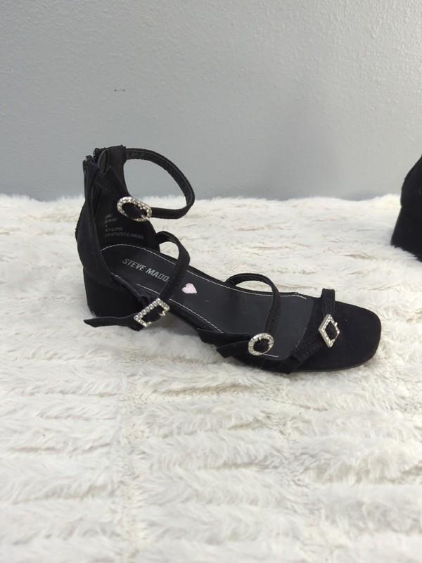 Steve Madden Girls Black Suede Tarly Block Heeled Sandal -Black Size 1