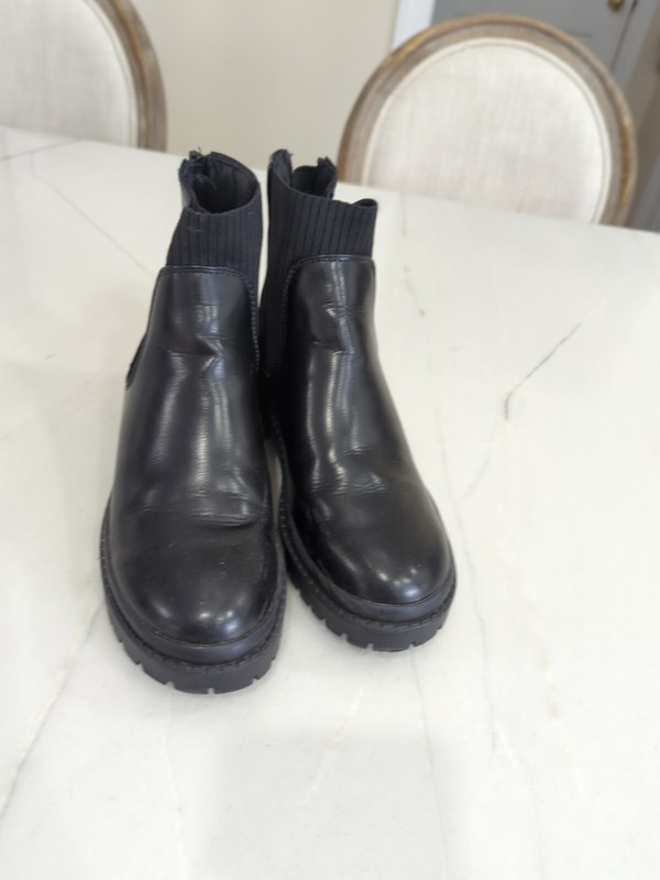 Steve Madden Girls J Hazzel Ankle Boots Size 4 Shoe Lug Sole Blk Leather