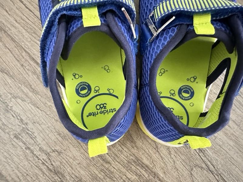 Stride Rite 360 Finley Unisex-child Sneaker Sandal. Size: US 13M