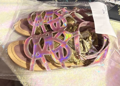 Stuart Weitzman Holographic Sandals – Girls’ Size 11