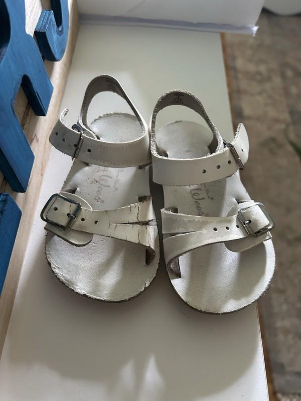 Sun San Hoyway Sea Wees Infant Leather Sandals Size 4 White Buckle
