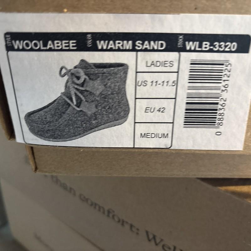 Taos Woolabee Warm Sand Women’s Boot EU 42-us 11-11.5 NEW IN BOX 3 Pair Avail