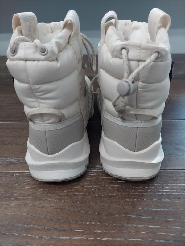 The North Face Women's Thermo Ball Lace Up Boots White Size 5