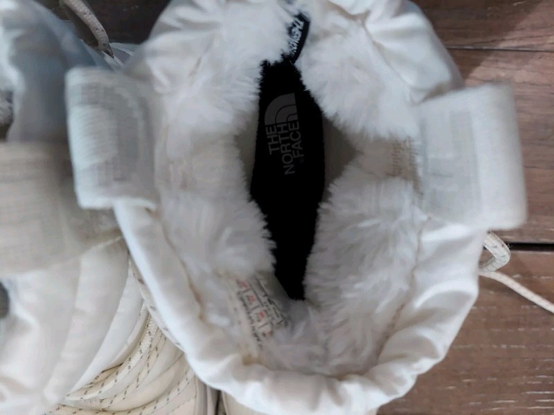 The North Face Women's Thermo Ball Lace Up Boots White Size 5