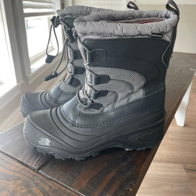 The North Face Youth Alpenglow IV Boots Size 5 Thermafelt Waterproof NEW