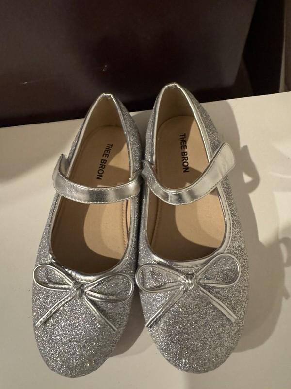 Thee Bron Silver Glitter Mary Jane Dress Shoes Princess Toddler Size 7/8 US