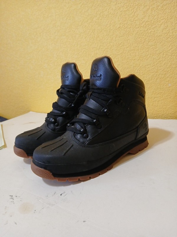 Timberland Euro Hiker Shell- Toe Boys Black Boots Size 5.5