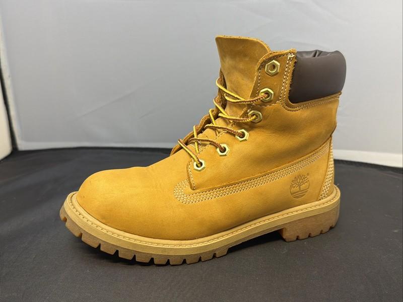 Timberland Wheat Nubuck Premium Waterproof Boots 12909 Youth Boys Size 4