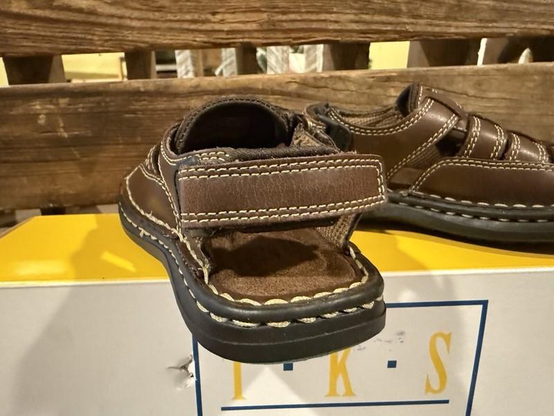 TKS Toddler Brown Sandals Size 8 Medium Never Worn