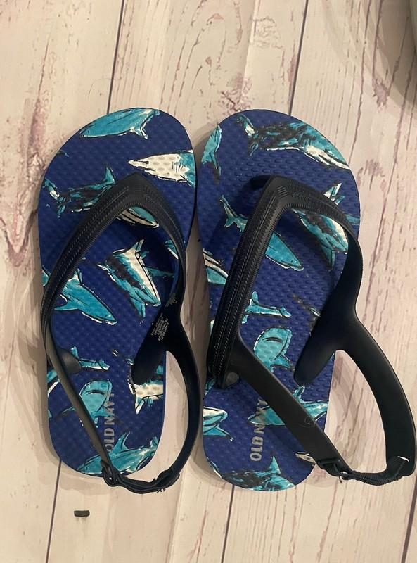 Toddler Boys Blue Shark Size 11 Flip Flop Sandals - Old Navy