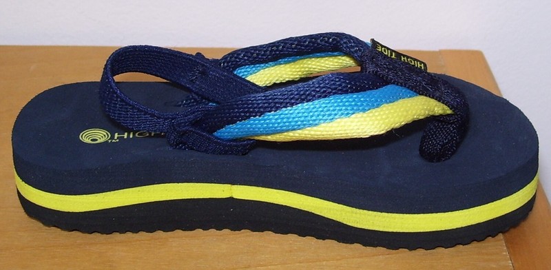 Toddler Boys High Tide Navy Blue Yellow Flip Flops Sandals With Backstrap 6