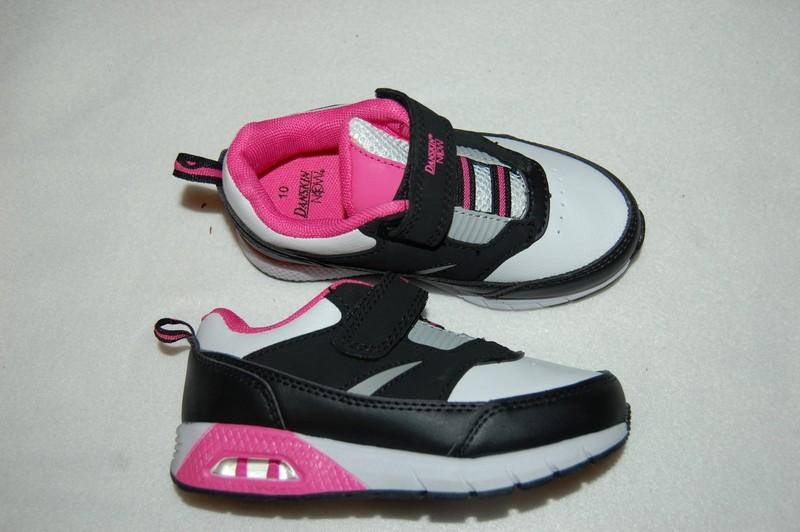 Toddler Girls Athletic Shoes BLACK WHITE PINK DANSKIN NOW Easy Fasten SIZE 7